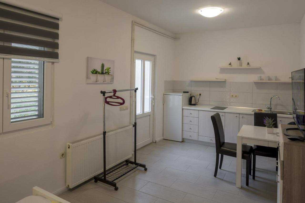 Apartments With A Parking Space Zuljana, Peljesac - 4573 Kültér fotó