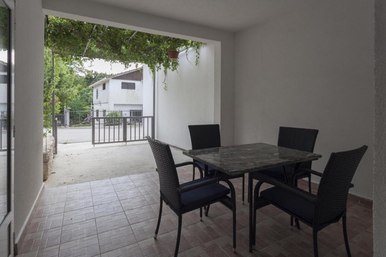 Apartments With A Parking Space Zuljana, Peljesac - 4573 Kültér fotó